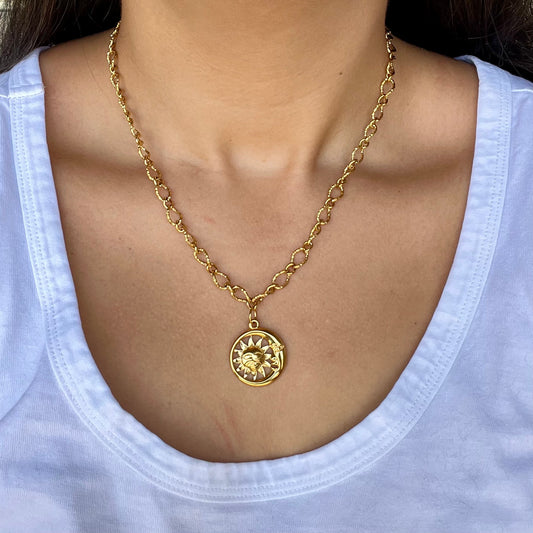 Medialuna Necklace